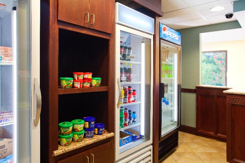 فندق Holiday Inn Express Raleigh Durham Airport, An Ihg