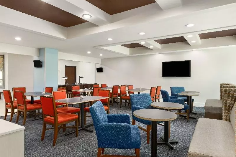 ホテル Holiday Inn Express & Suites Florence, An Ihg
