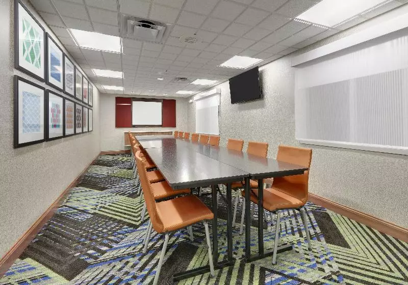 ホテル Holiday Inn Express & Suites Mitchell, An Ihg