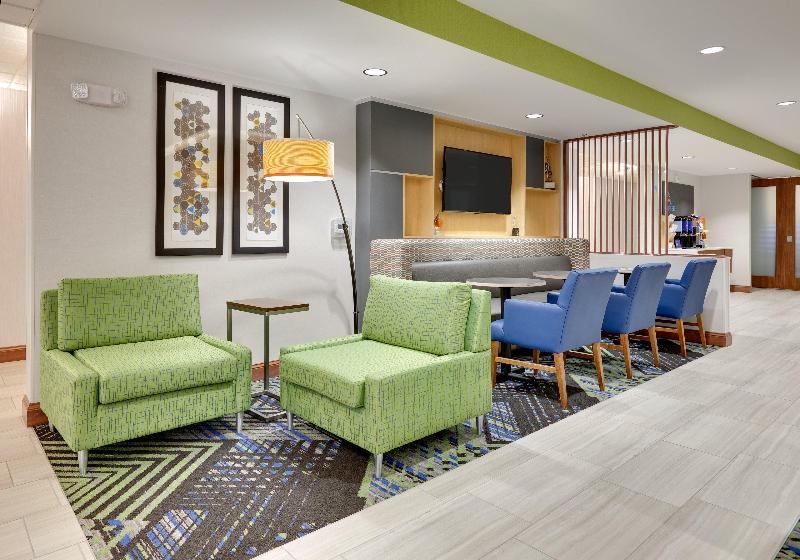 בית מלון כפרי Holiday Inn Express & Suites Mitchell, An Ihg