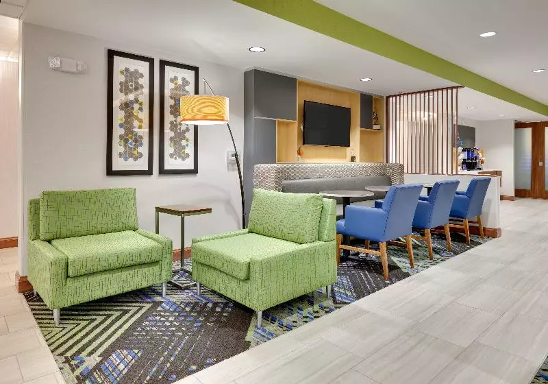 ホテル Holiday Inn Express & Suites Mitchell, An Ihg