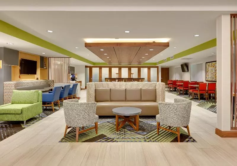 ホテル Holiday Inn Express & Suites Mitchell, An Ihg