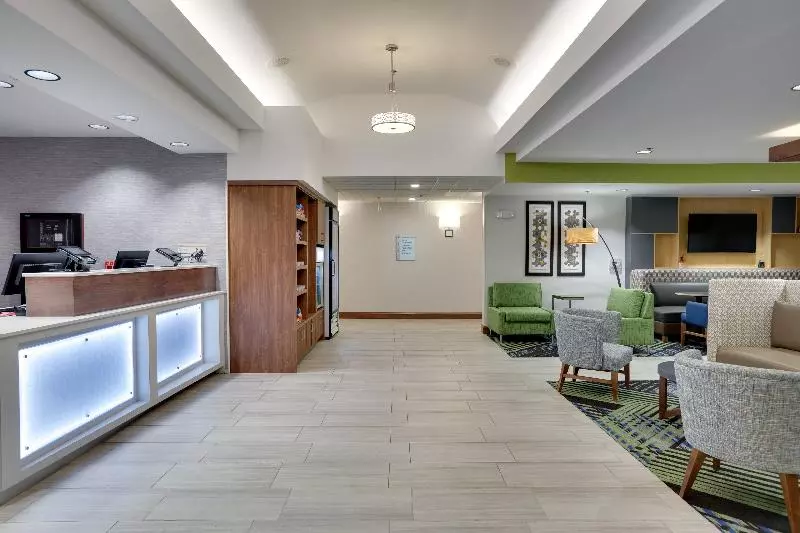 ホテル Holiday Inn Express & Suites Mitchell, An Ihg