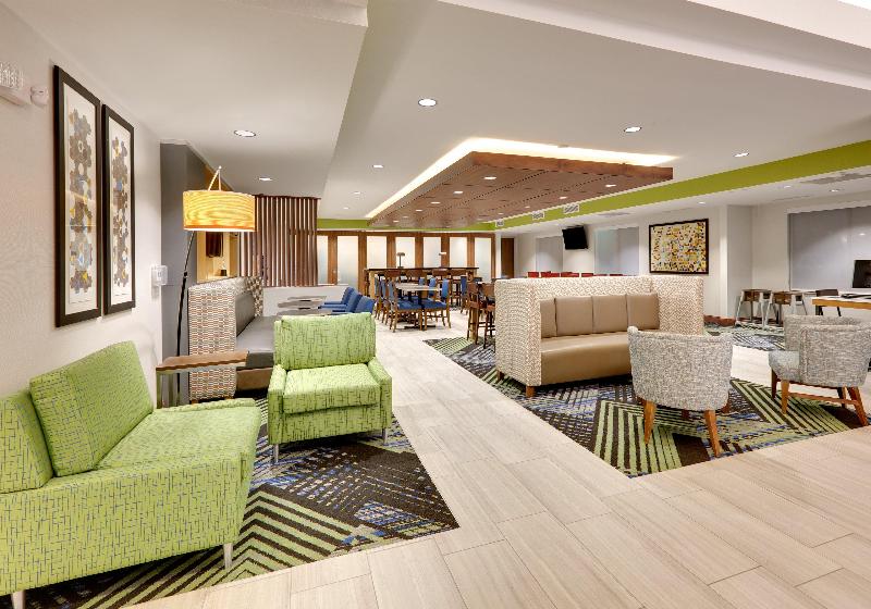 בית מלון כפרי Holiday Inn Express & Suites Mitchell, An Ihg