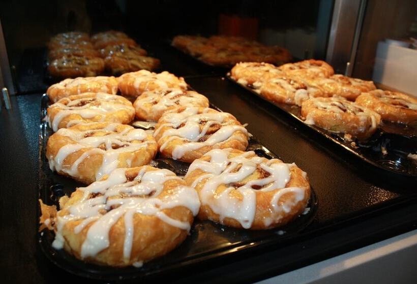 فندق Holiday Inn Express & Suites Morton Peoria Area, An Ihg