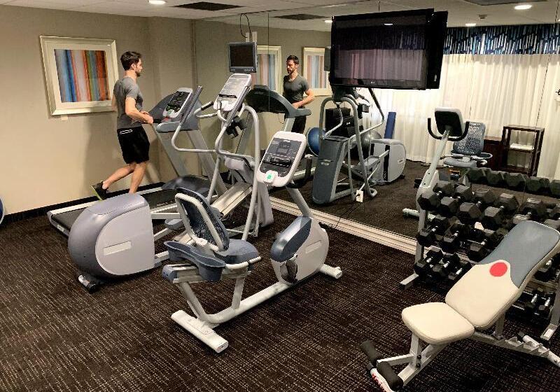 호텔 Holiday Inn Oceanside Marina Camp Pendleton, An Ihg