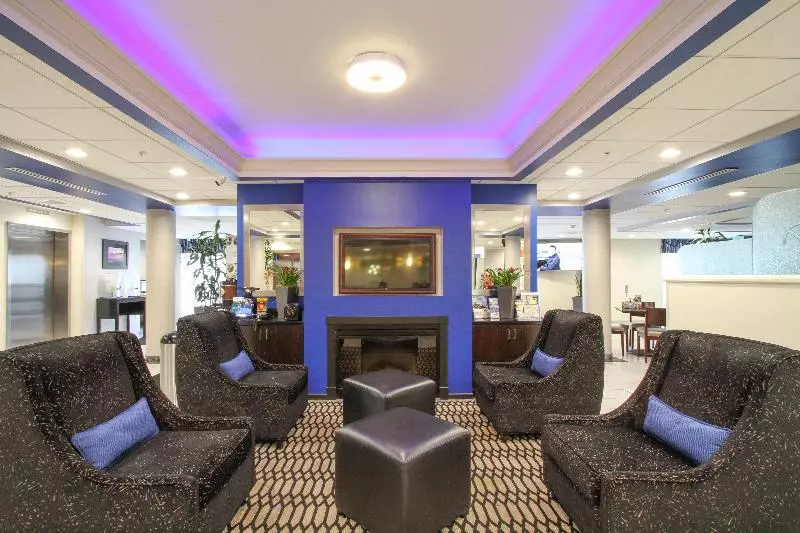 ホテル Holiday Inn Oceanside Marina Camp Pendleton, An Ihg