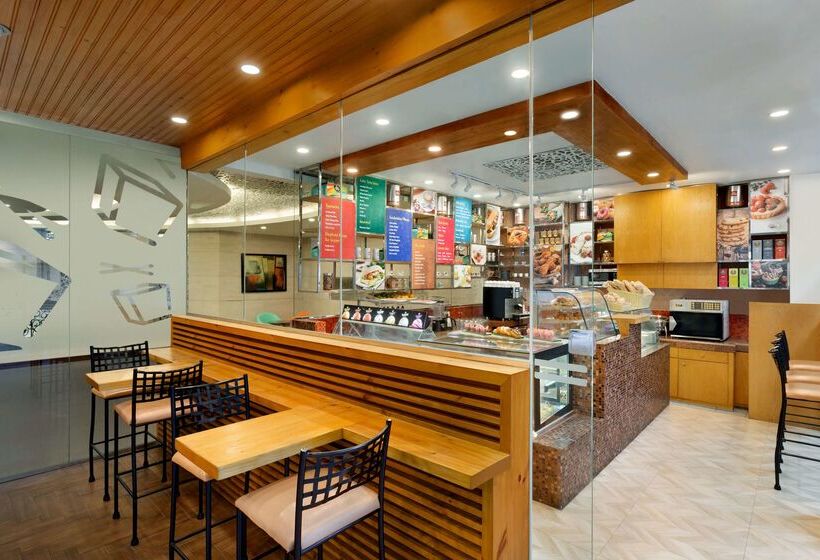 هتل Jen Maldives Male By Shangrila