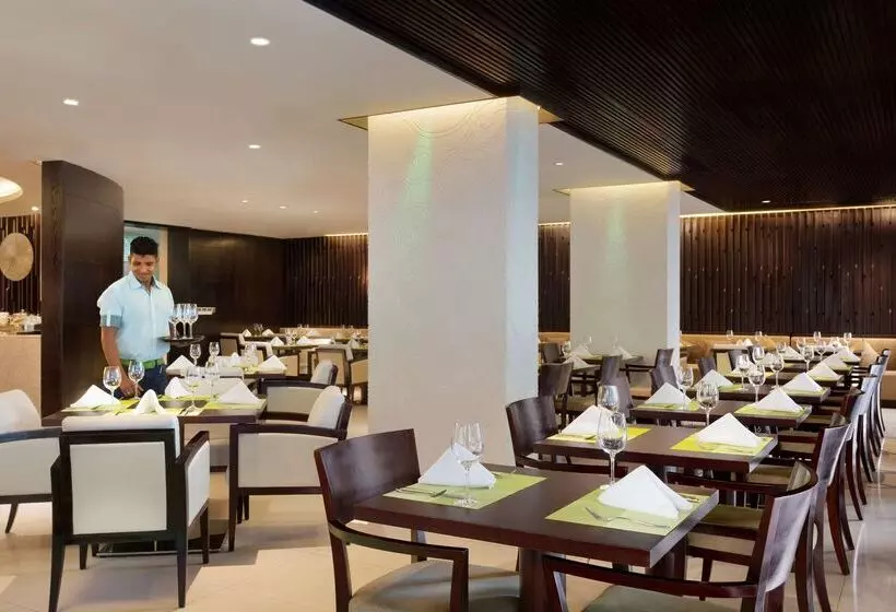 Hotel Jen Maldives Male By Shangrila