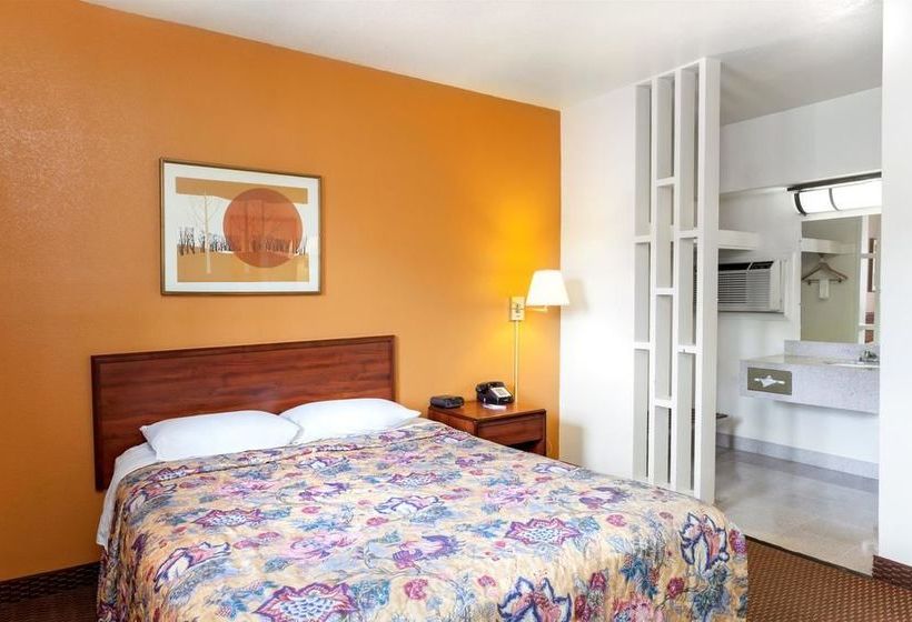 호텔 Country Inn And Suites By Radisson Flagstaff Downt