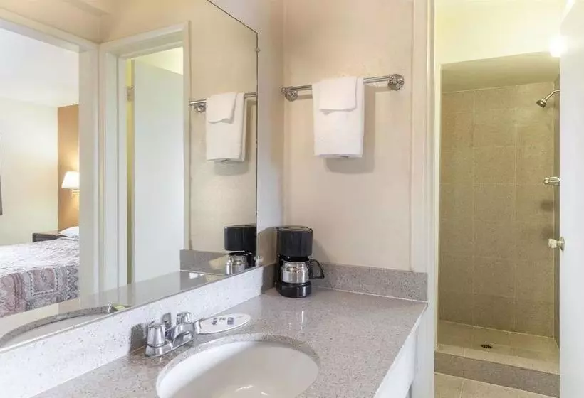 Отель Country Inn And Suites By Radisson Flagstaff Downt