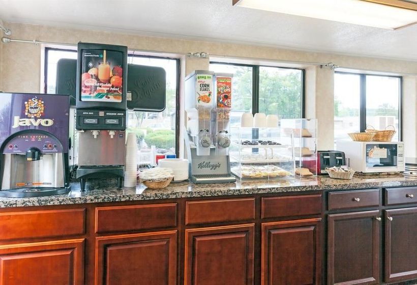 호텔 Country Inn And Suites By Radisson Flagstaff Downt