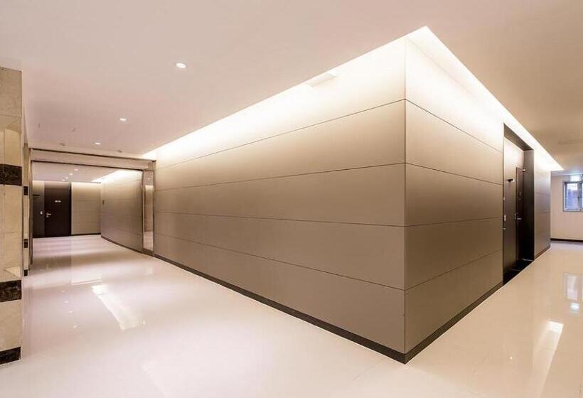 בית מלון כפרי Korea Tourist