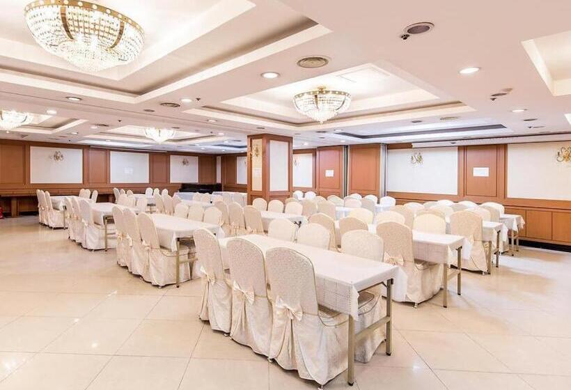 בית מלון כפרי Korea Tourist