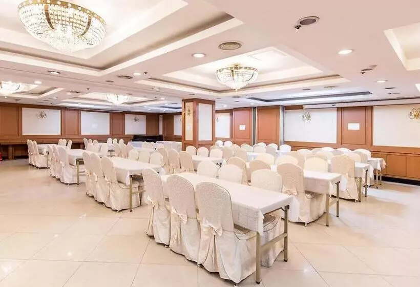 בית מלון כפרי Korea Tourist