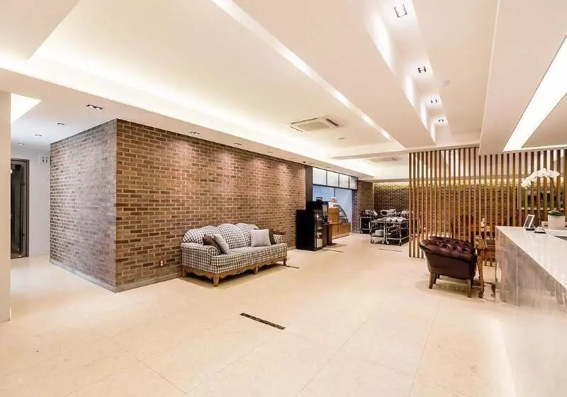 בית מלון כפרי Korea Tourist