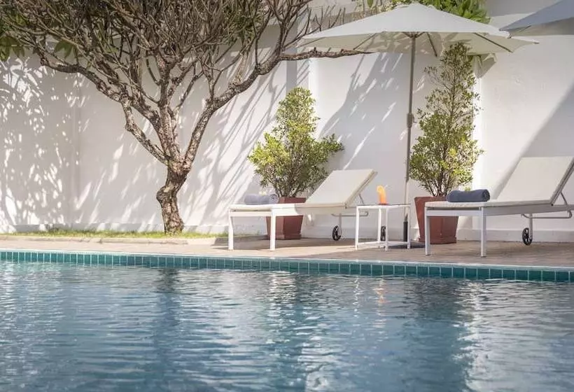 Hotelli Le Charme Vientiane