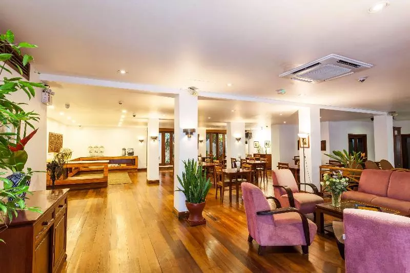 Hotelli Le Charme Vientiane