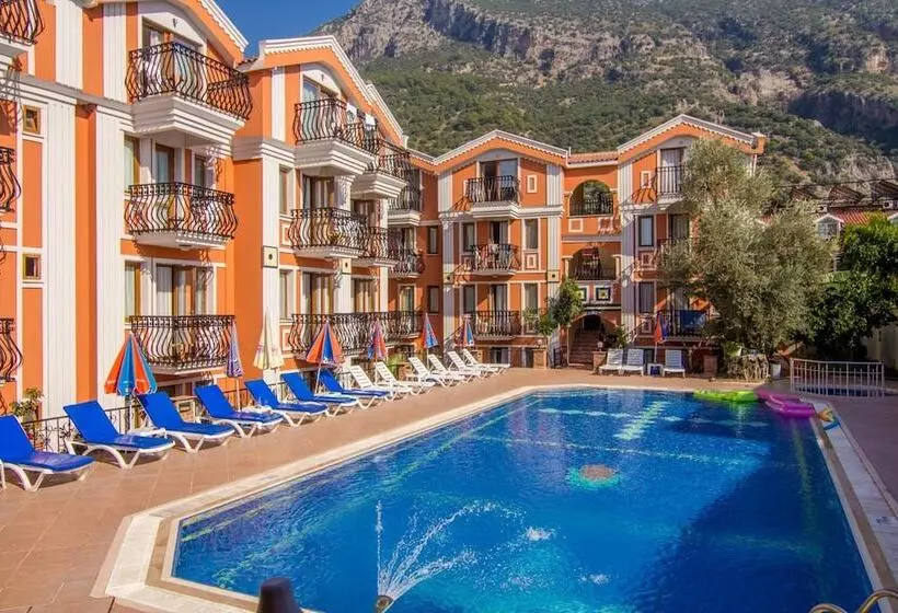 Отель Magic Tulip Beach