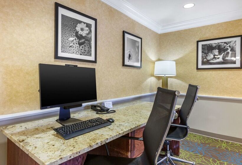 בית מלון כפרי Sleep Inn & Suites Idaho Falls Gateway To Yellowstone