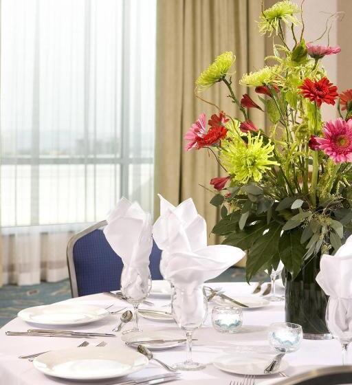 فندق Springhill Suites By Marriott Las Vegas Convention Center