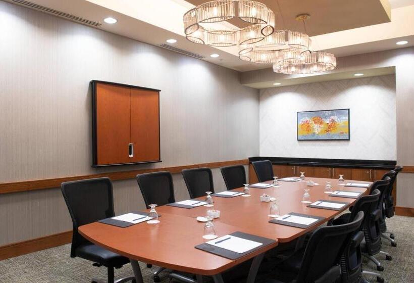 فندق Springhill Suites By Marriott Las Vegas Convention Center