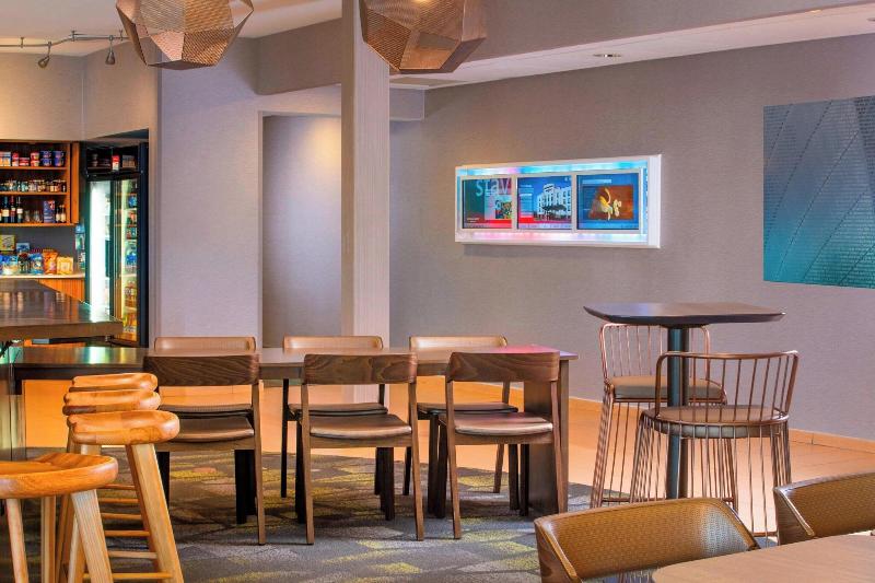 فندق Springhill Suites St. Louis Airport/earth City