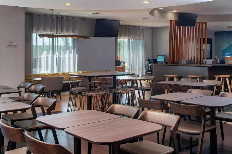 ホテル Springhill Suites St. Louis Airport/earth City