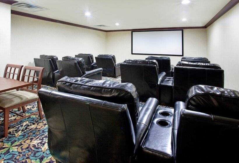 فندق Staybridge Suites Elkhart North, An Ihg