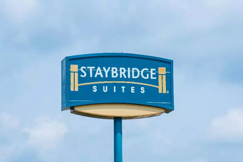 Отель Staybridge Suites Fort Wayne, An Ihg