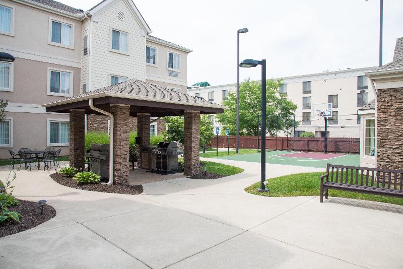 Hotel Staybridge Suites Fort Wayne, An Ihg