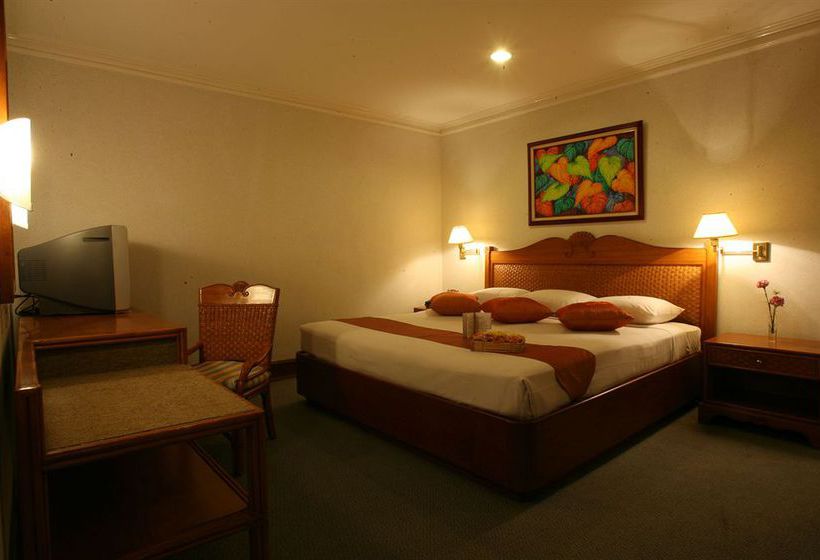 هتل The Legend Palawan