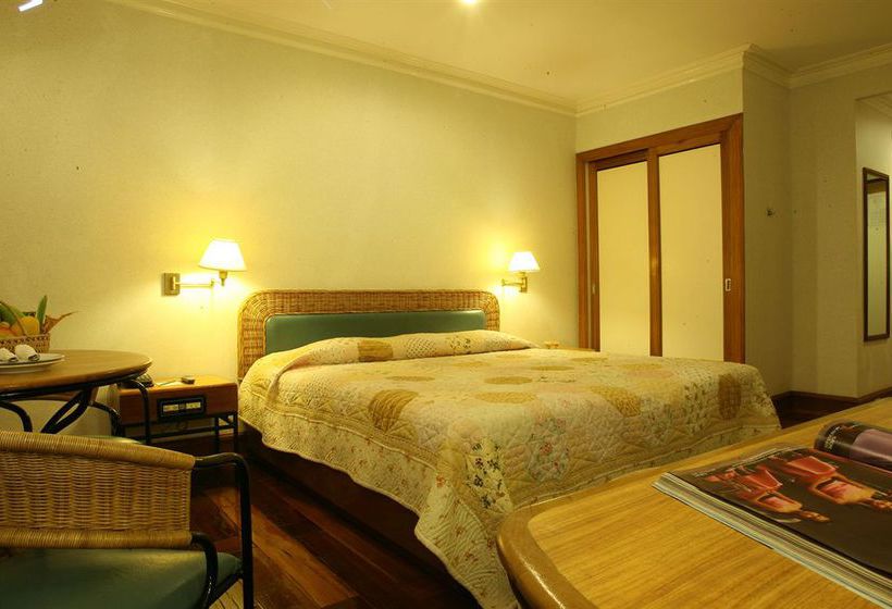 هتل The Legend Palawan