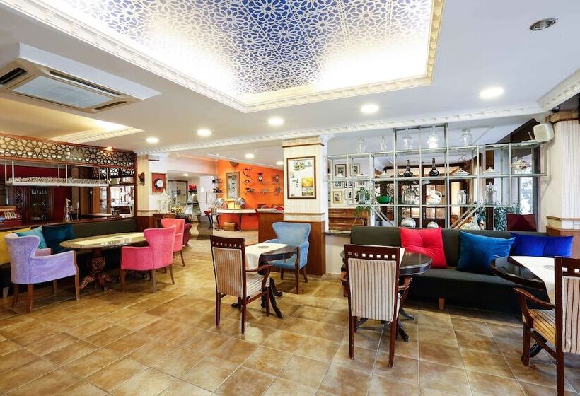 Отель Urla Pera