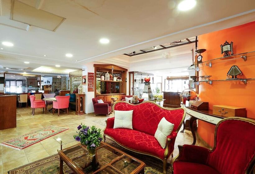 Отель Urla Pera