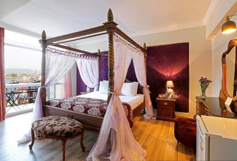 Отель Urla Pera