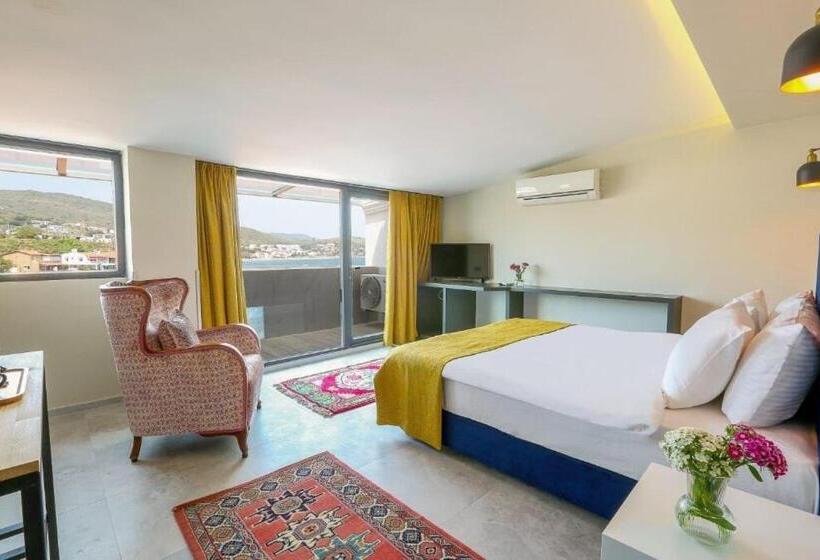 Отель Urla Pera