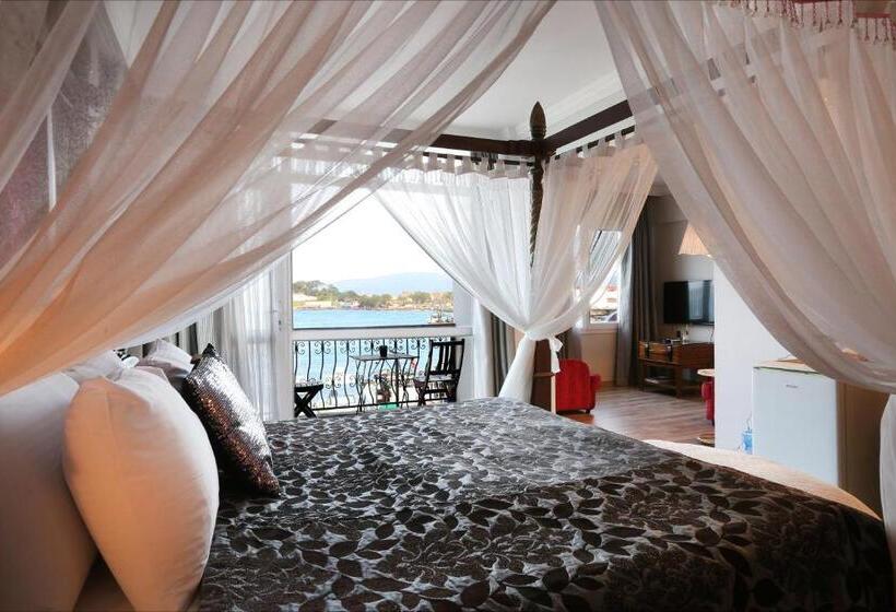 Отель Urla Pera