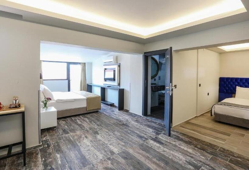 Отель Urla Pera