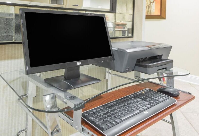 Microtel Inn & Suites By Wyndham Hattiesburg