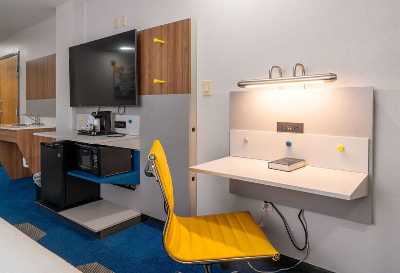 Microtel Inn & Suites By Wyndham Pigeon Forge