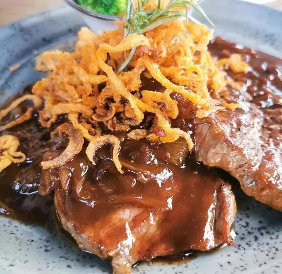 Stadthotel Eggerbräu