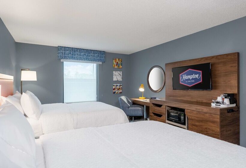 Отель Hampton Inn & Suites Hopkinsville