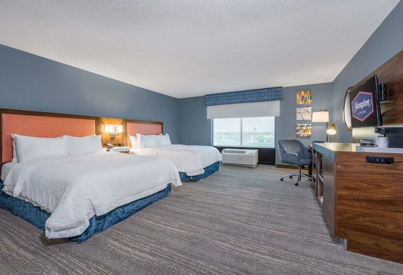 Отель Hampton Inn & Suites Hopkinsville