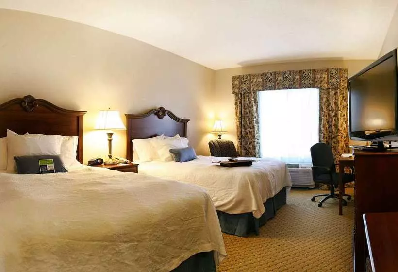 هتل Hampton Inn & Suites Pittsburg, Ca