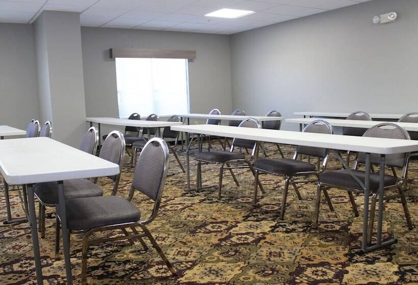 酒店 Holiday Inn Express & Suites Wilson Downtown, An Ihg