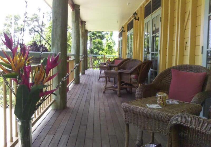 ホテル Licuala Lodge