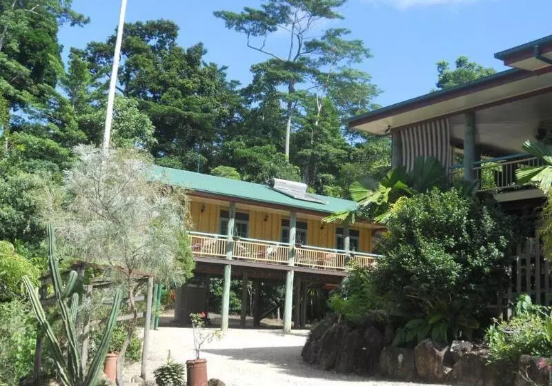 호텔 Licuala Lodge