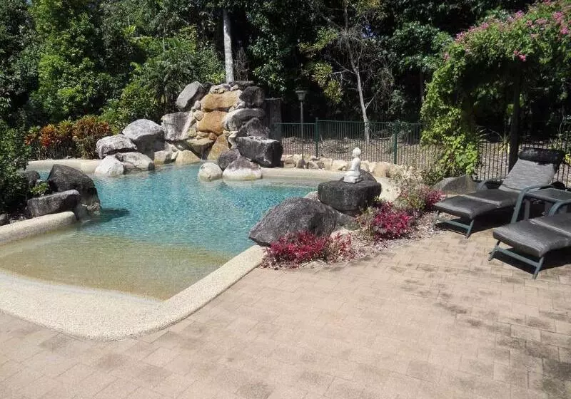 호텔 Licuala Lodge