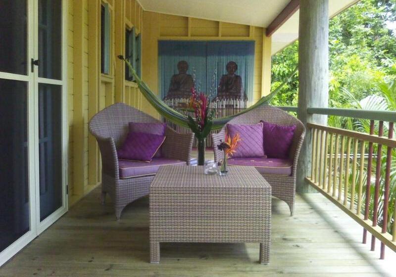 ホテル Licuala Lodge